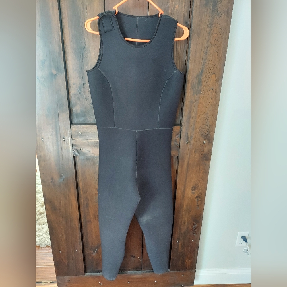 Sleeveless Dry Suit